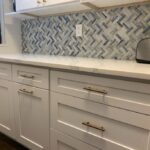 Kitchen Backsplash Ideas for White Cabinets [Full Guide for 202