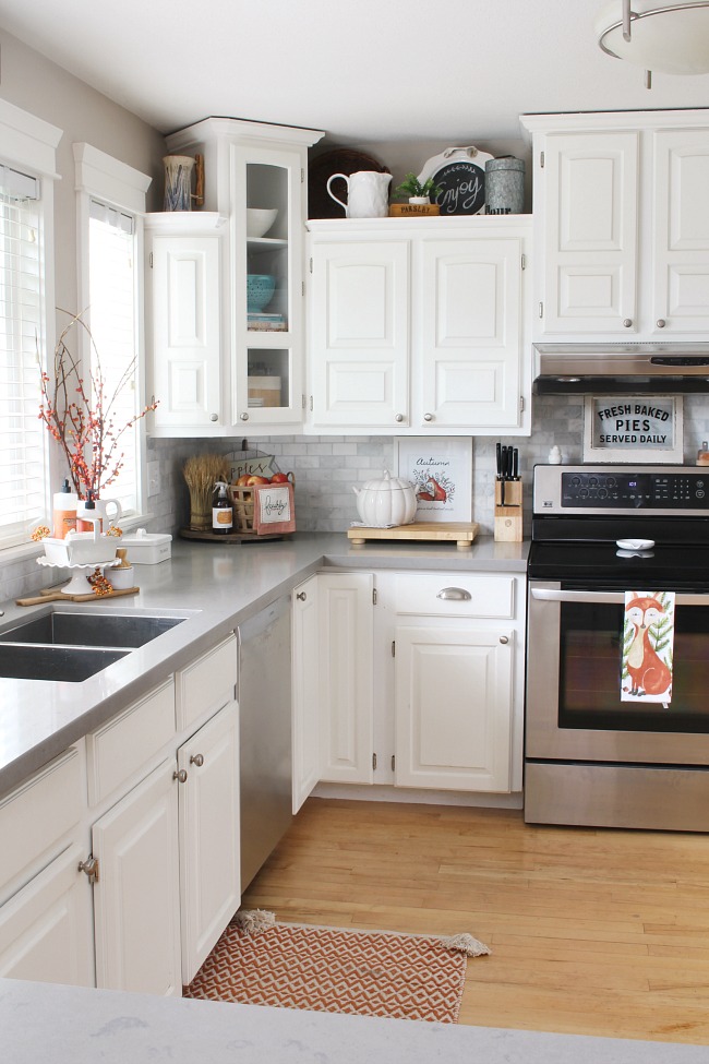 Fall Kitchen Decor - Clean and Scentsib