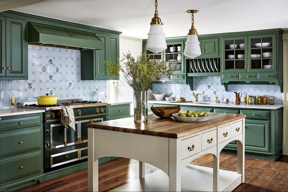 15 Green Kitchen Cabinet Ideas 2024 - Top Green Paint Colors for .