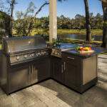 Outdoor Kitchen Ideas for Small Spac