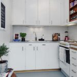 27 Space-Saving Design Ideas For Small Kitchens | Small space .