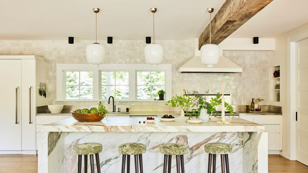 How to Choose Kitchen Island Lighting, According to Exper