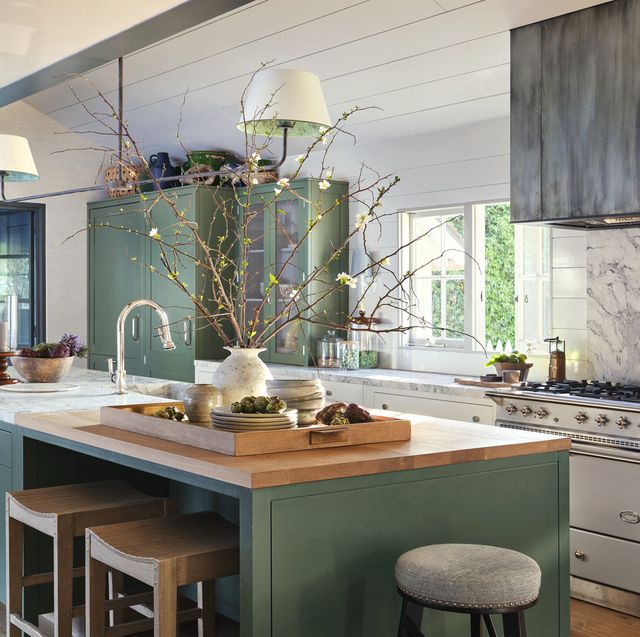 18 Easy and Stylish Kitchen Island Decor Ide