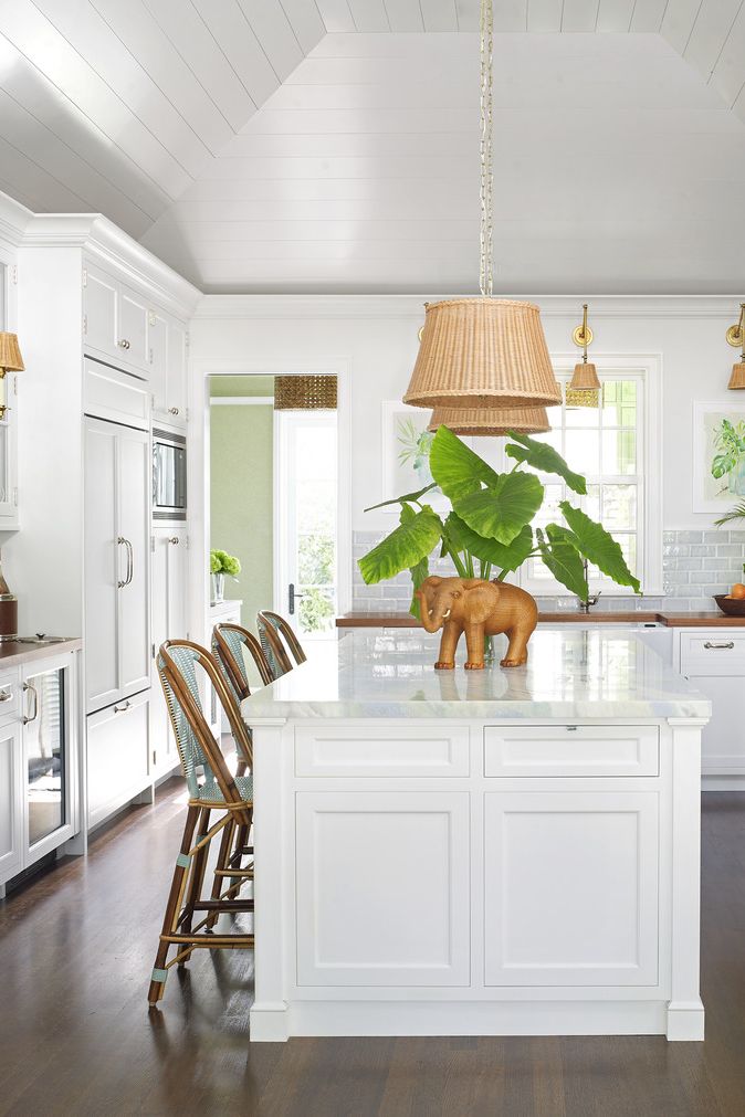 18 Easy and Stylish Kitchen Island Decor Ide