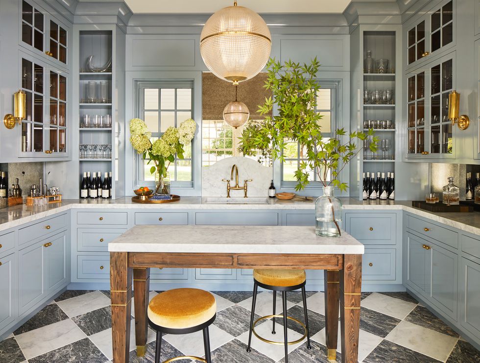 Seating Pretty: The Ultimate Guide to
Stylish and Functional Kitchen Islands with Built-In Seating