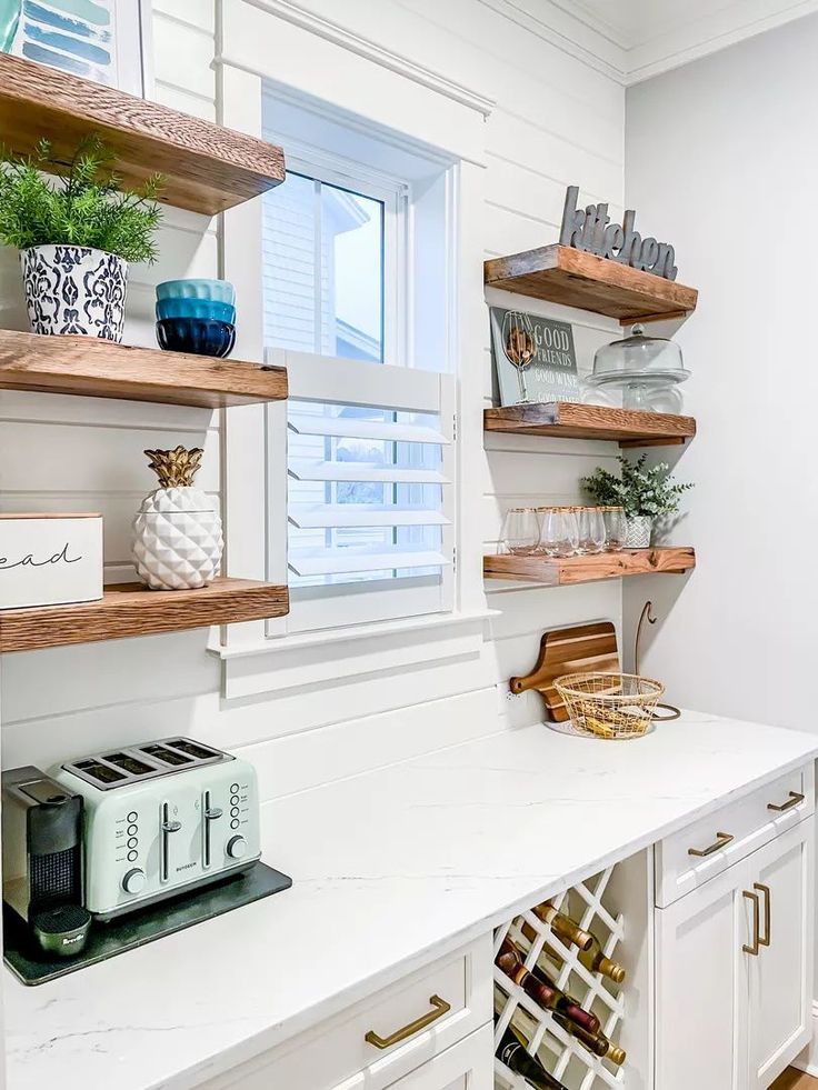 Kitchen Shelf Decor | Floating shelves kitchen, Kitchen shelf .