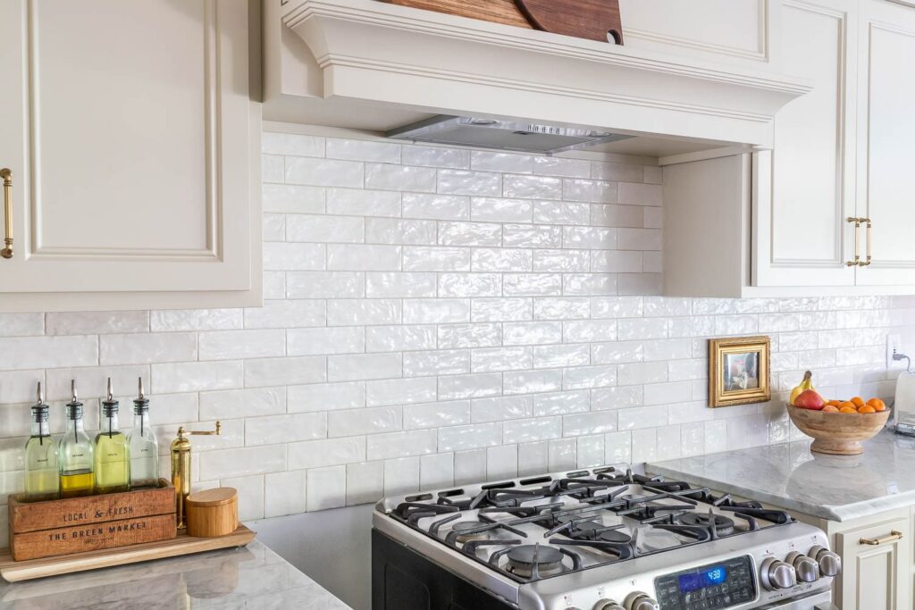 How to Clean Kitchen Backsplash Tiles - kellydesig