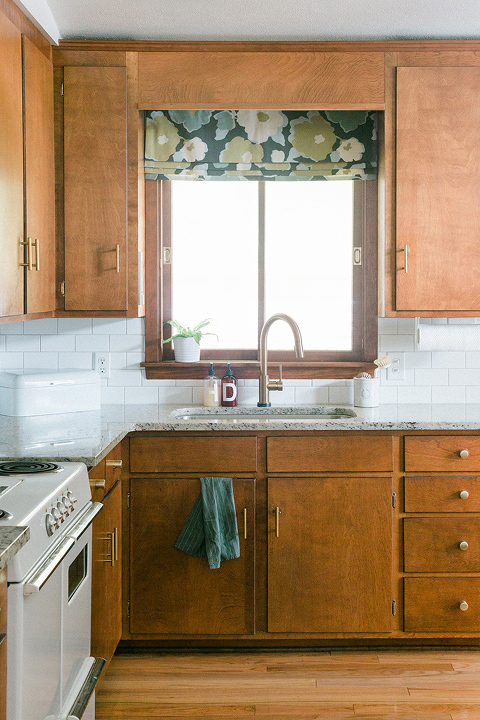 Painting Our Kitchen Window Trim White - Dream Green D