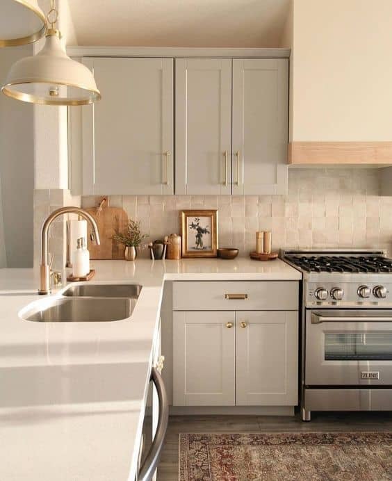 24 Neutral Kitchen Decor Ideas » Lady Declutter