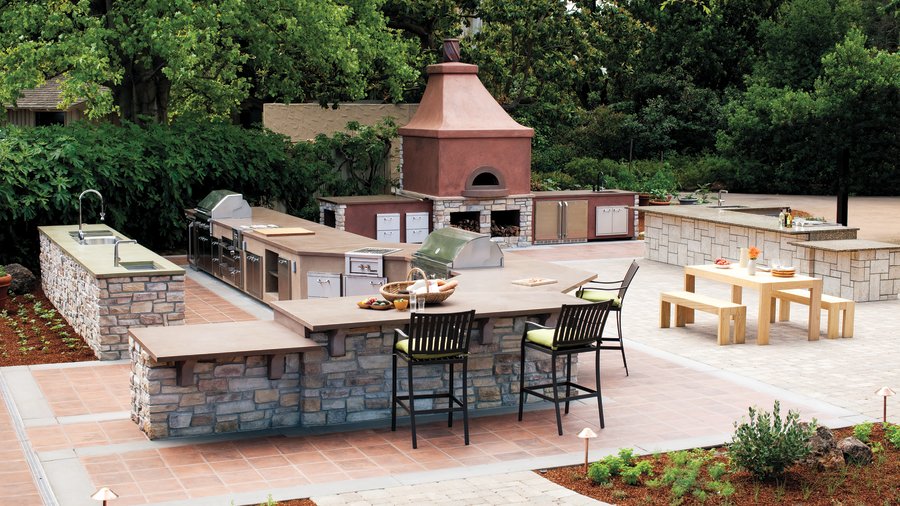 Ultimate Outdoor Kitch