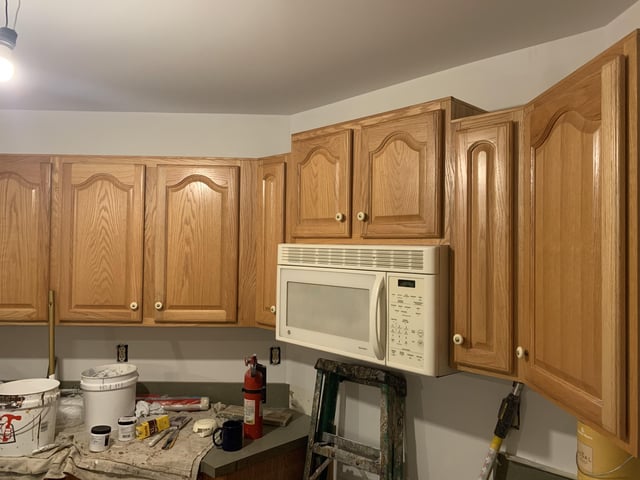 What oil-based material are you all using to paint kitchen .