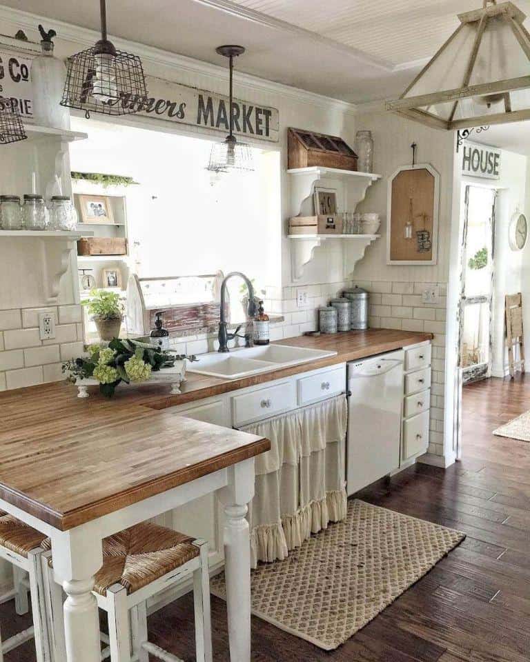 Farmhouse Kitchen Ideas on a Budget - Rustic Kitchen Dec