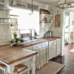 Fabulous small kitchen ideas with farmhouse style 04 | Kitchen .