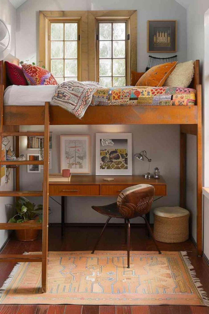 Vibrant patterns and a lively mix of textures breathe life into this boho-style loft bed. To complete the look and combine function with form, a creative corner is dedicated to personal treasures.