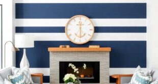 Embracing the Sea: Nautical Stripes in Stylish Coastal Living Room Designs